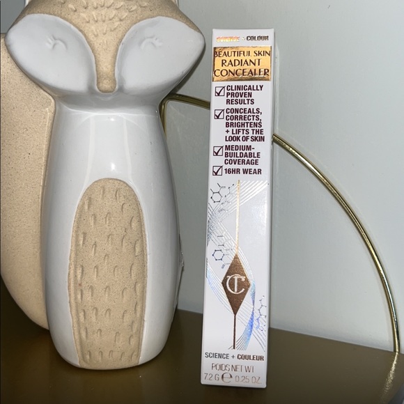 Charlotte Tilbury - Beautiful Skin Radiant Concealer shade 11 Tan - NEW UNOPENED - Picture 2 of 9